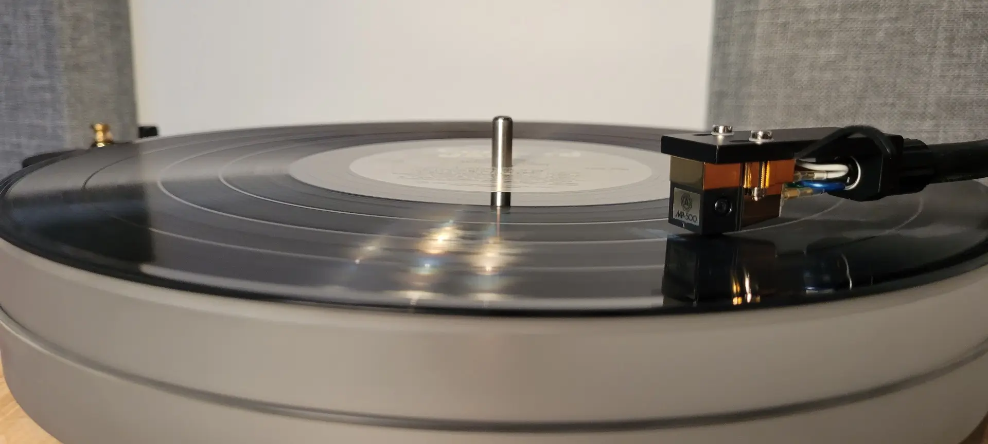 Classic Sound - Turntables | Cartridges | Amps | Speakers | Vinyl